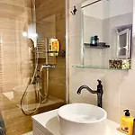 Apartamento Cosy Modern In The Heart Of With Ac *