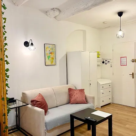 Apartamento Cosy Modern In The Heart Of With Ac Nice